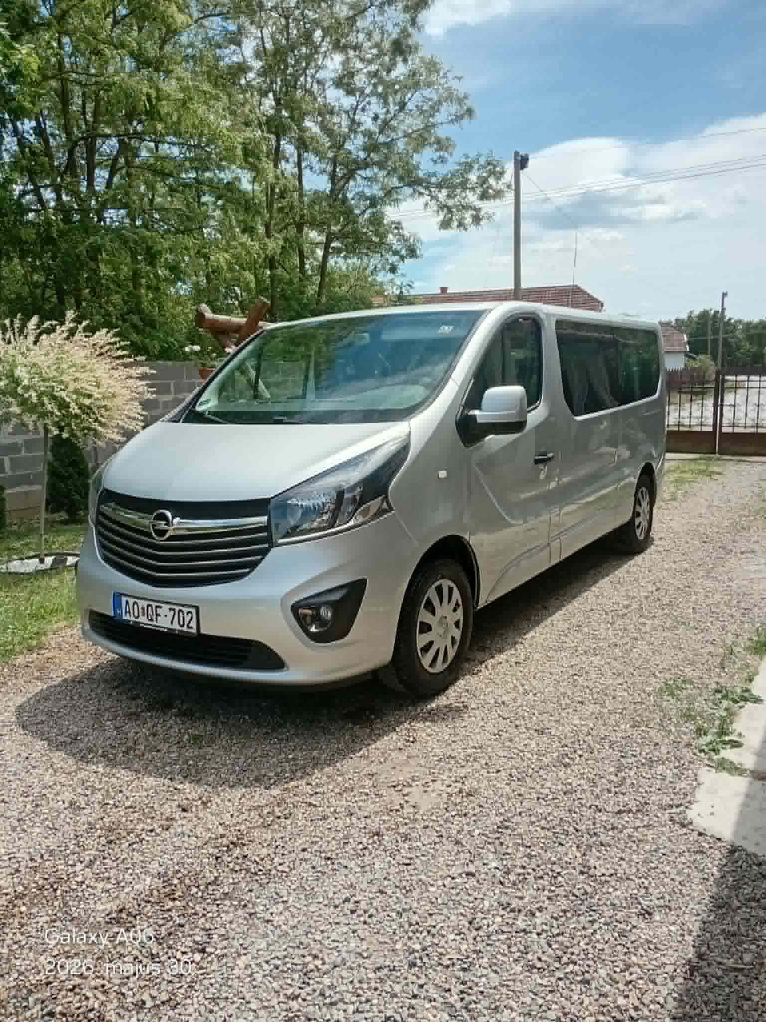 9 Személyes Opel Vivaro